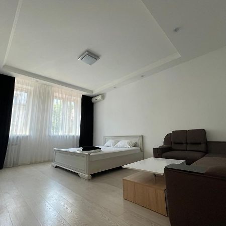 Vip Apartment Karl Marks Avenue Krivoy Rog Εξωτερικό φωτογραφία